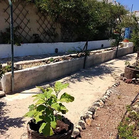 Santorini 3*